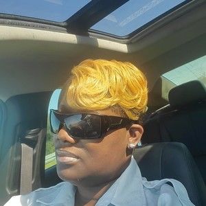 Meet your Posher, Kimberly